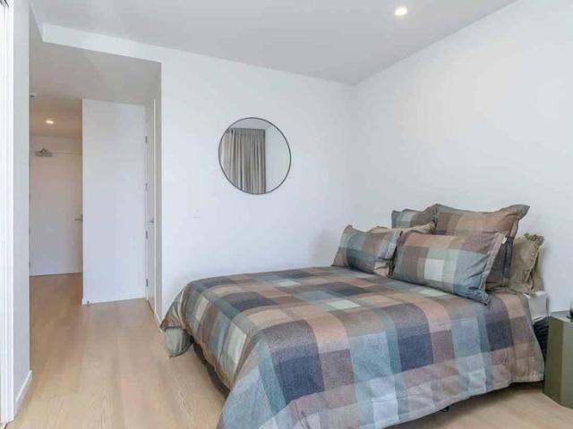 Gorgeous Level 8 West facing apartment