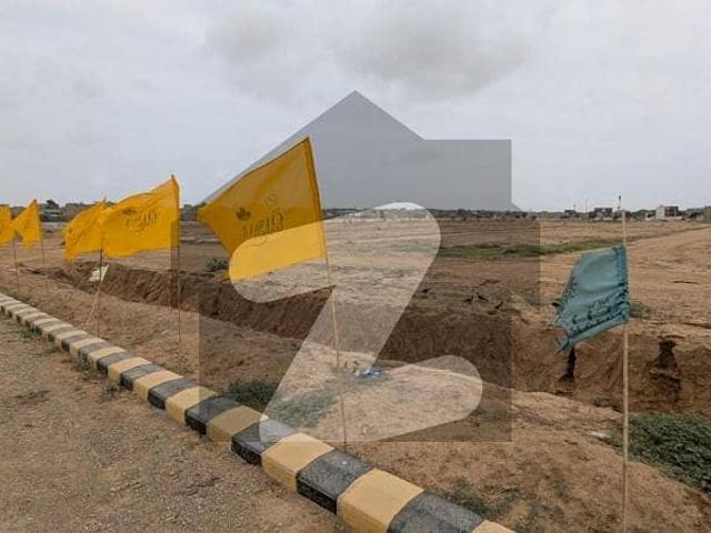 Gorgeous Prime Location 72 Square Feet Shop For Sale Available In Orangi Town