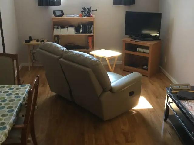 Gorgeous Suite in Desirable Bonnie Doon