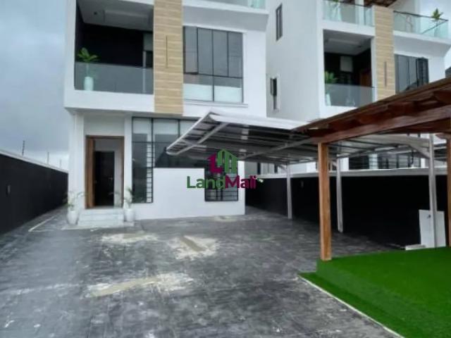 Gorgeously Built 5 Bedroom Detached Duplex With BQ at Orchid, Lekki