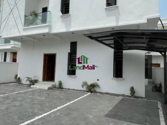 Gorgeously Designed 5 Bedroom Fully Detached Duplex at Chevron, Lekki