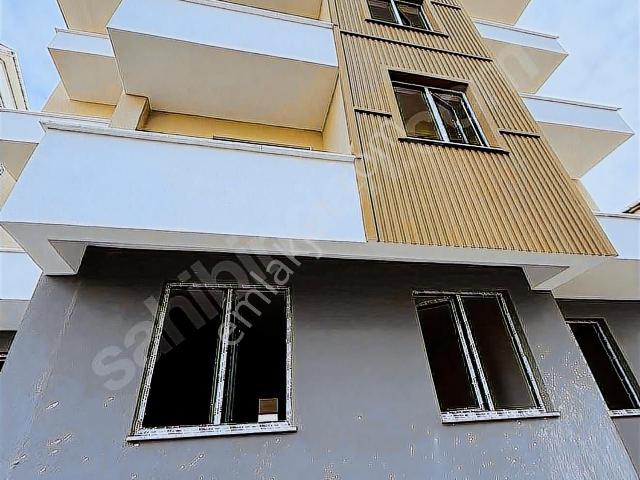 Görgülü Emlaktan Acil Satılık Ara Kat 1+1