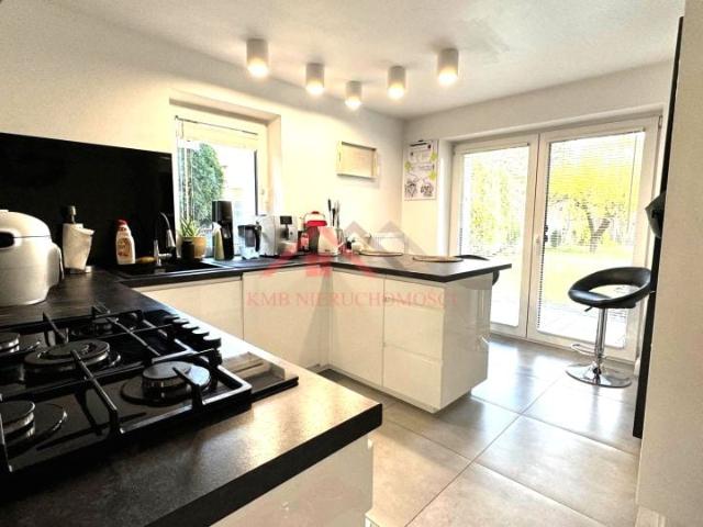 Dom 190 m², Kanie