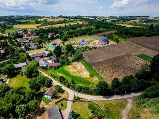 Górna 2 447 m², Damice