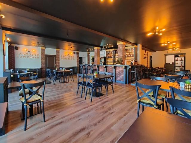 Gotowa restauracja z ogródkiem i koncesją na alkohol