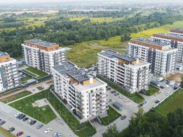Gotowe mieszkanie z dużym balkonem i aneksem kuchennym