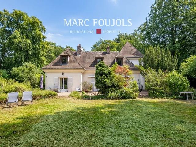 GOUVIEUX Propriété familiale au cœur d’un parc arboré 245m² Gouvieux