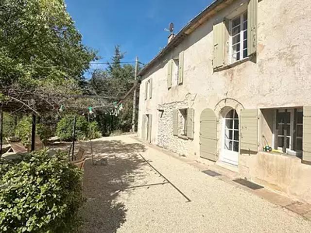 Goult 84220 Achat / Vente maison 7 pièces t7 piscine