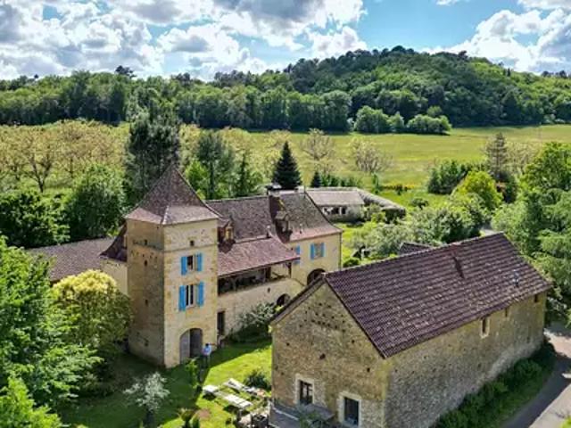 Gourdon 46300 Achat / Vente maison 15 pièces t15 piscine