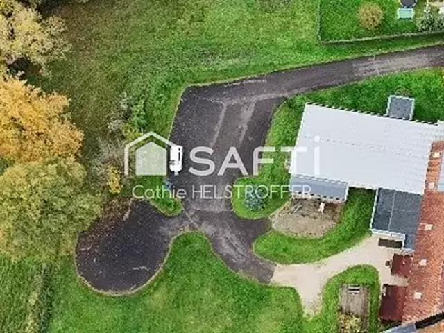 Gourdon 46300 Achat / Vente divers 10 pièces parking