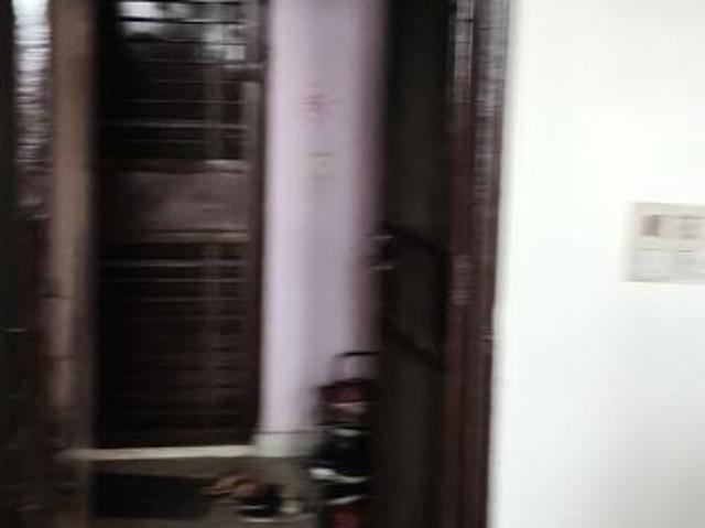 Govindpuram, Ghaziabad City 2 Bedroom 700 Sq. Yd. Builder Floor in Govindpuram Ghaziabad Listing ID: #10305