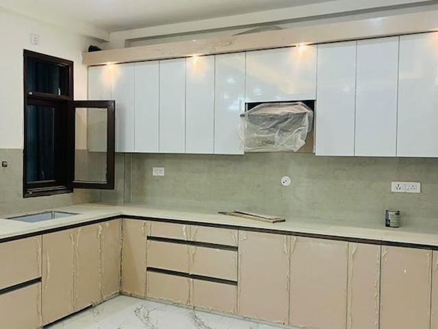Govindpuram, Ghaziabad City 3 Bedroom 130 Sq. Yd. Builder Floor in Govindpuram Ghaziabad Listing ID: #10346