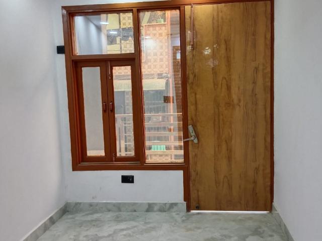 Govindpuri 3 Bedroom 900 Sq. Ft. Builder Floor in Govindpuri Delhi Listing ID: #9603