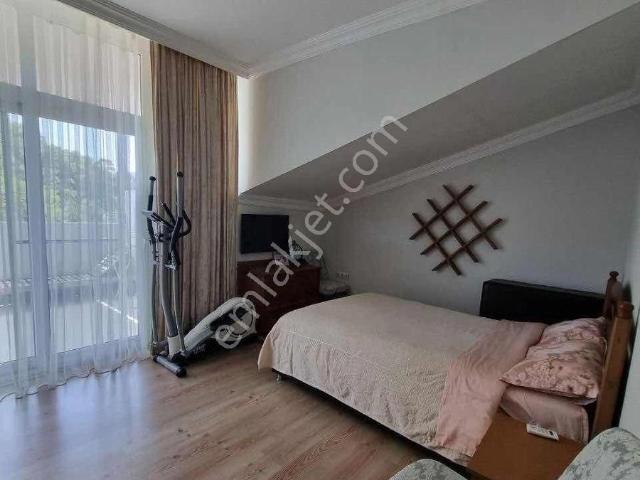 Göynükte 403 M2 Müstakil Arsalı Bina + 2 Adet Daire Can iş Emlak