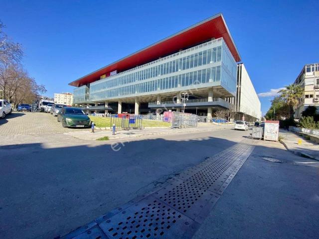 Göztepe Stad Yakını 3+1 120m2 Çift Cepheli Arakat Tadilatlı Dair