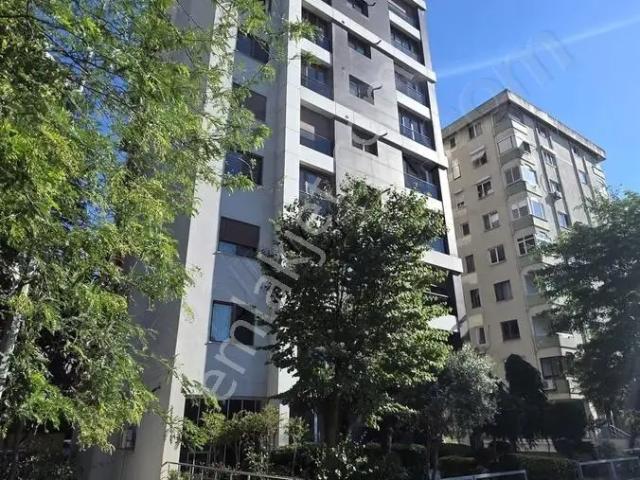 Göztepede Büyük,masrfsız, Manzralı, Genç Bina 2+1 Satılık Daire