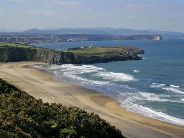 Gozón: Un Paraíso Costero en el Corazón de Asturias. Situado. 130m² Gozon