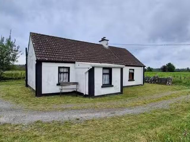 Gloves, Athenry, Athenry, Co. Galway, H65NX61 is for sale
