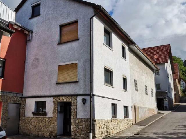 GLOBAL INVEST SINSHEIM | Schnäppchen: Bezugsfertiges Einfamilienhaus mit 143m² Wohnfläche und toller Terrasse in Altheim für nur 900€/m²