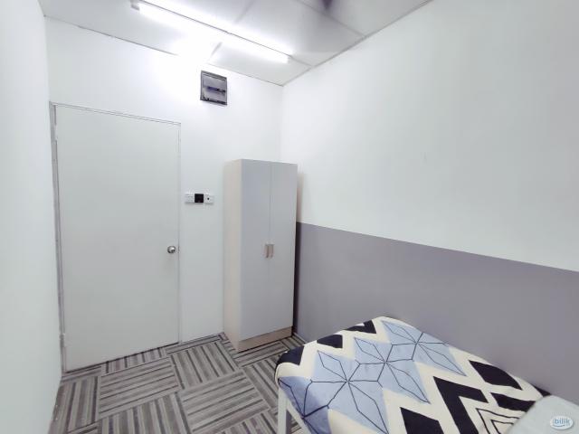 Glomac Centro single room for female
