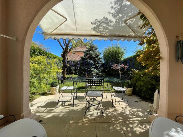 Gland, Domaine Impérial schöne Wohnung Beschäftigte Leibrente