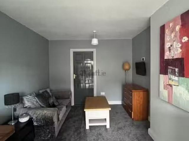 Glasnevin Avenue, Glasnevin, Dublin 11 is for rent