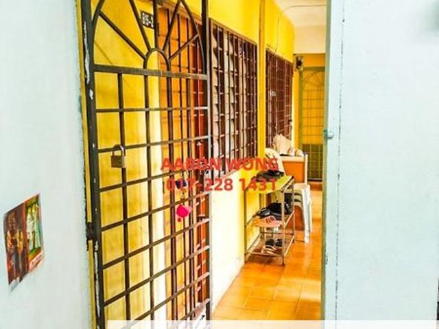 Glen Court, Bandar Sungai Long