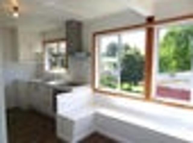 Glen Eden, 3 bedrooms, $600 pw