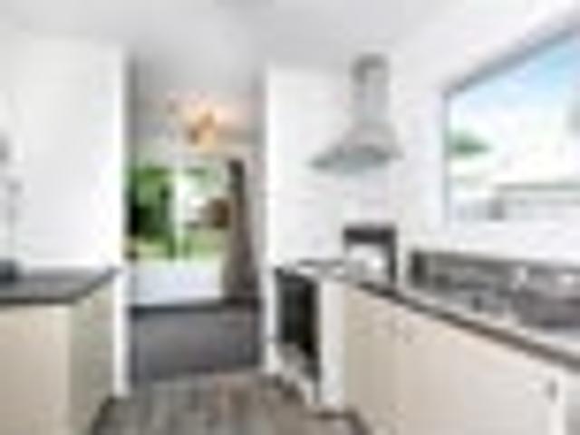 Glen Eden, 3 bedrooms, $620 pw