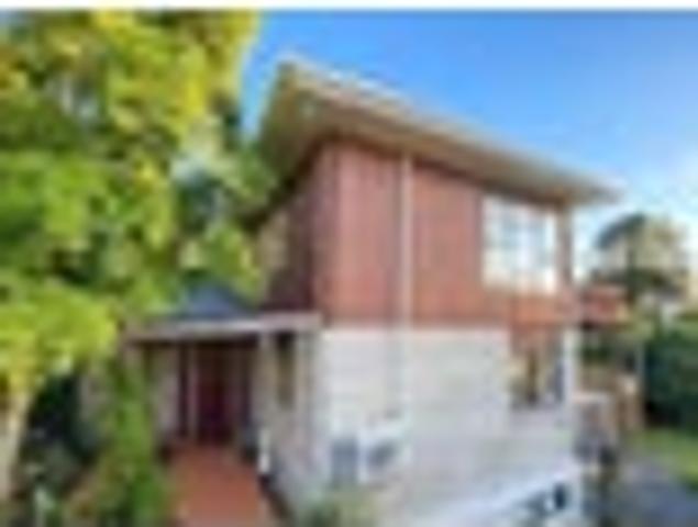 Glen Eden, 3 bedrooms, $610 pw