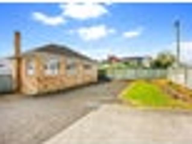 Glen Eden, 3 bedrooms, $650 pw
