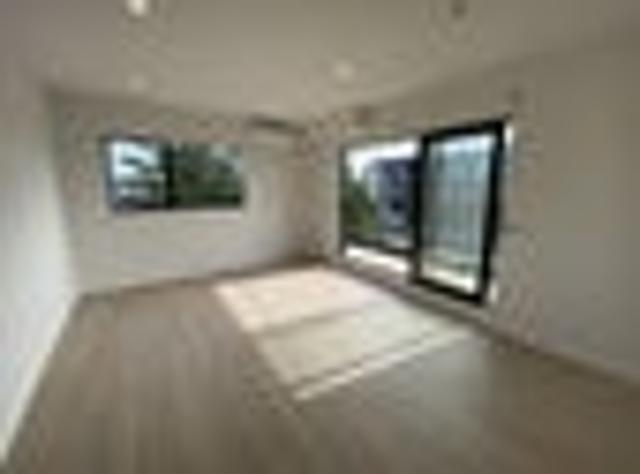 Glen Eden, 3 bedrooms, $675 pw