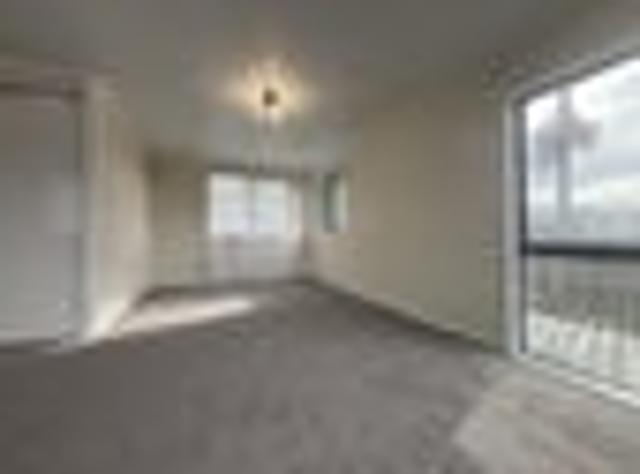 Glen Eden, 3 bedrooms, $680 pw
