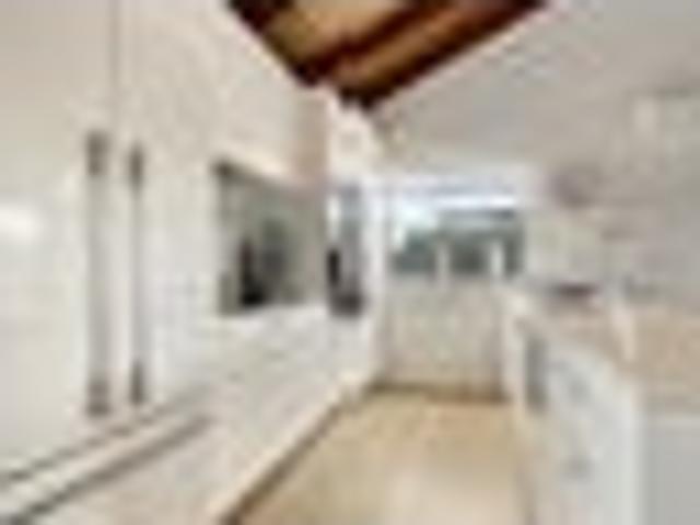 Glen Eden, 3 bedrooms, $725 pw