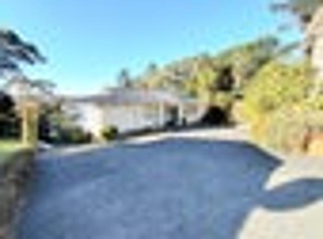 Glen Eden, 3 bedrooms, $720 pw
