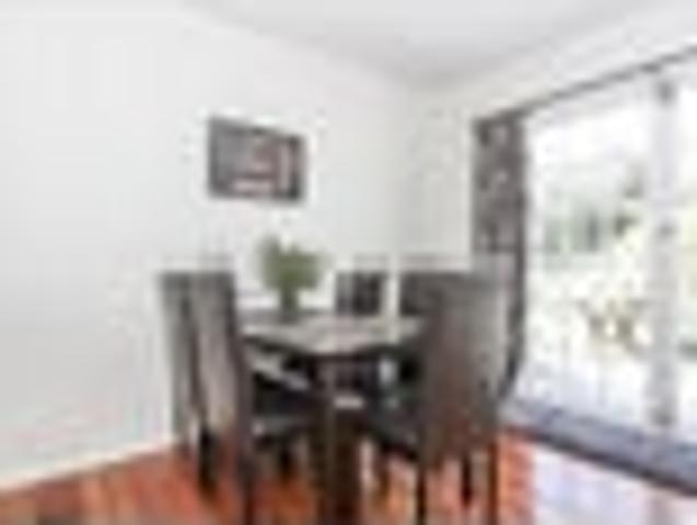 Glen Eden, 3 bedrooms, $800 pw