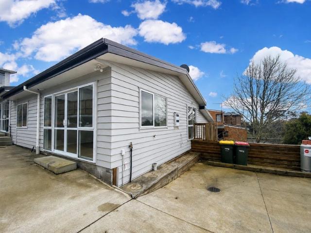 Glen Eden, 3 bedrooms