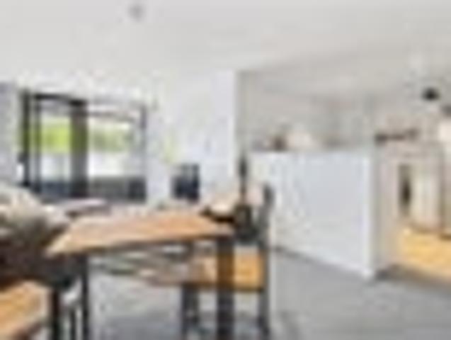 Glen Eden, 1 bedroom, $570 pw