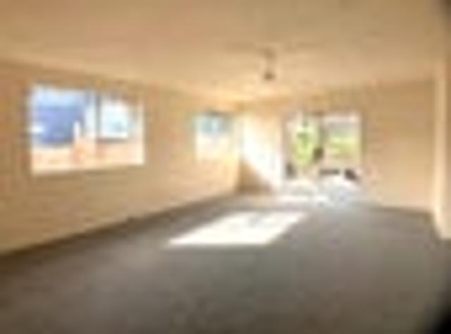 Glen Eden, 2 bedrooms, $490 pw