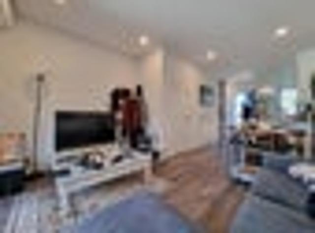 Glen Eden, 2 bedrooms, $575 pw