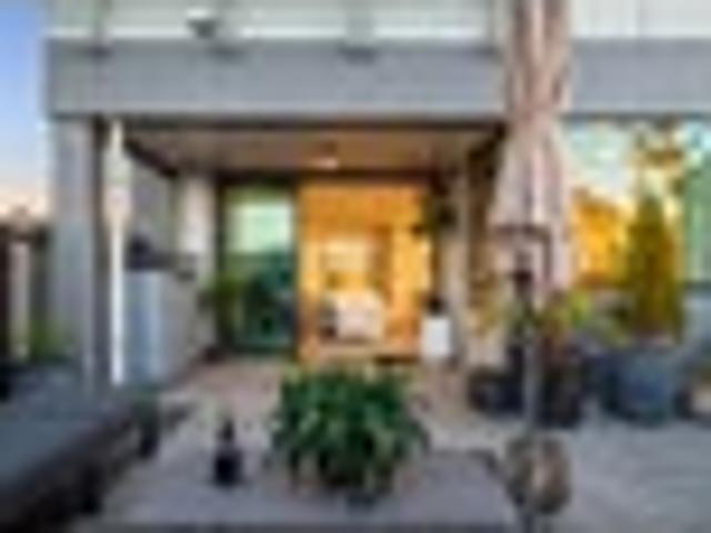 Glen Eden, 2 bedrooms, $590 pw
