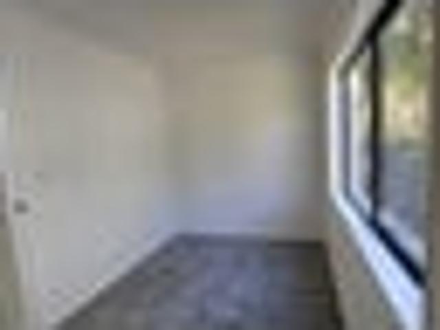 Glen Eden, 2 bedrooms, $590 pw