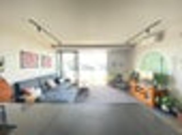 Glen Eden, 2 bedrooms, $595 pw