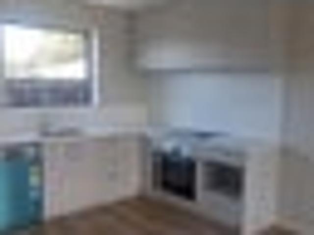 Glen Eden, 2 bedrooms, $590 pw