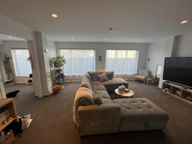 glen eden, 2 bedrooms