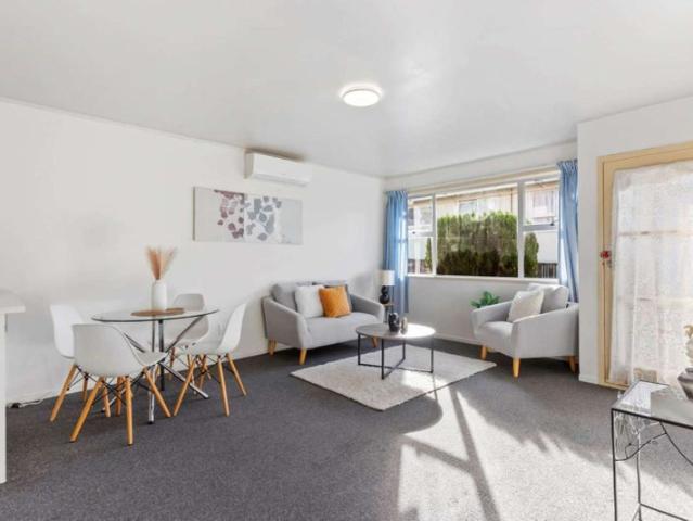 glen eden, 2 bedrooms