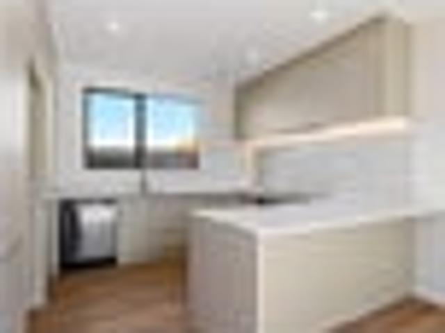 Glen Innes, 4 bedrooms, $960 pw