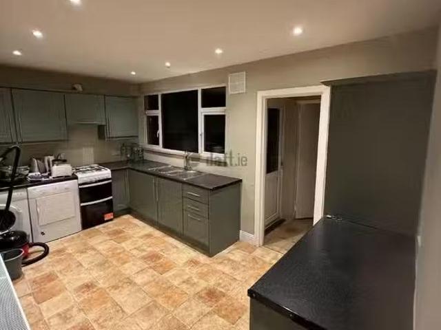 Glencloy Road, Dublin 9, Whitehall, Dublin 9 is for rent