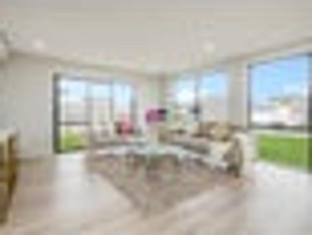 Glenbrook, 4 bedrooms, $750 pw