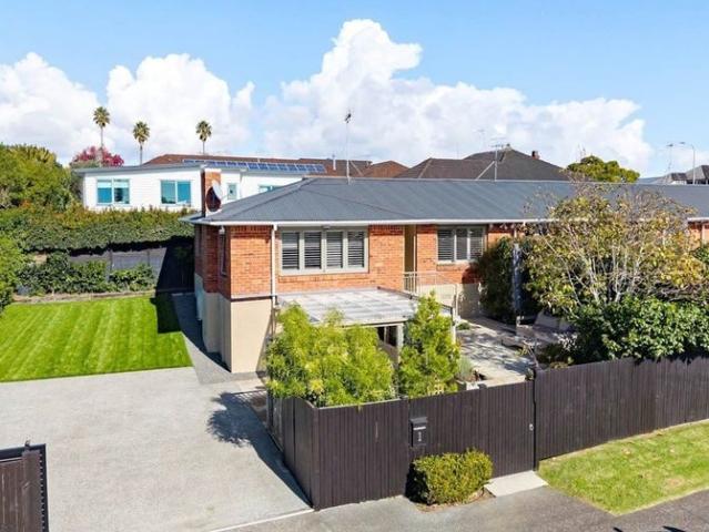 glendowie, 2 bedrooms